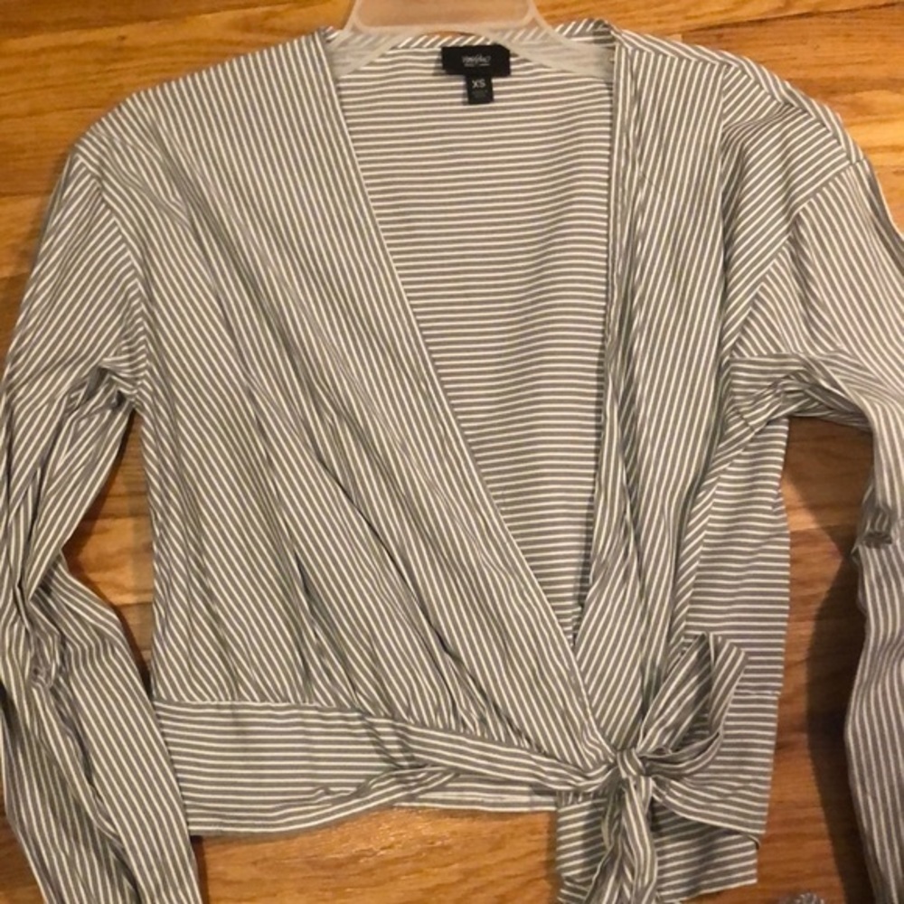 Cotton Wrap Front Top image 2